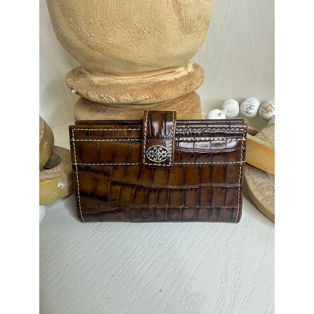 Brighton Brown Croc Embossed Leather Organizer Wallet Address Book Heart Zip
